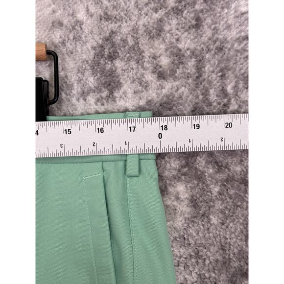 New Peter Millar Performance Shorts 34 Mens Green Golf - Picture 3 of 7